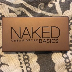 Urban Decay naked basic eyeshadow palette
